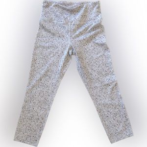 Cali Active cropped athletic tights, size small. Cute floral pastel pattern.